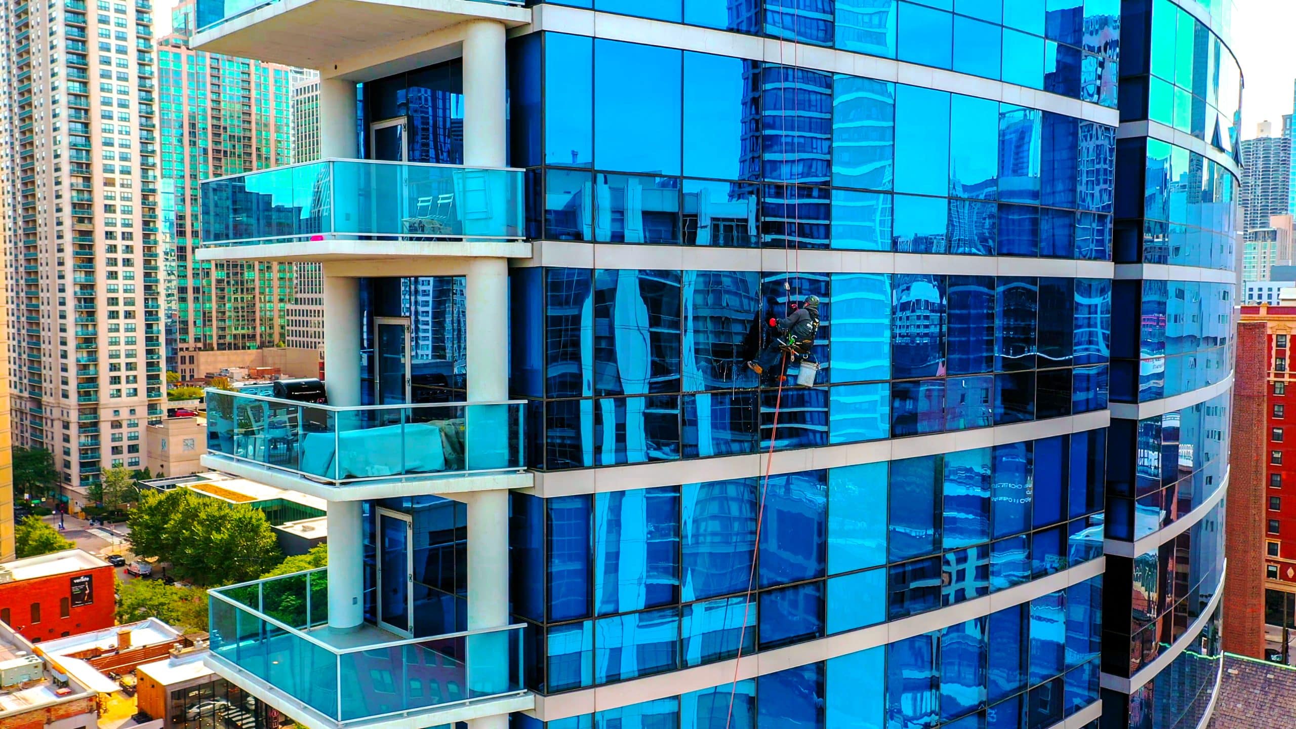 Spring Window Cleaning Is Here for North Shore Homes